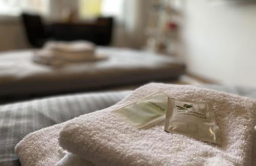 RR - Tiny Apartment - Parking - Kitchen - WIFI - Foto 4