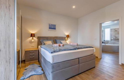 Beautiful Home In Porec With Kitchen - Foto 43