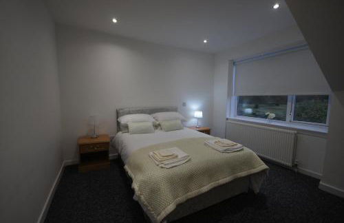 Loch Lomond Riverside Apartment - Photo 6