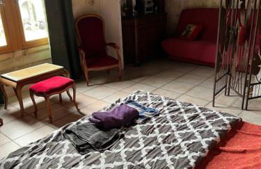 La maison sur la place dans Aigues Mortes - Foto 33