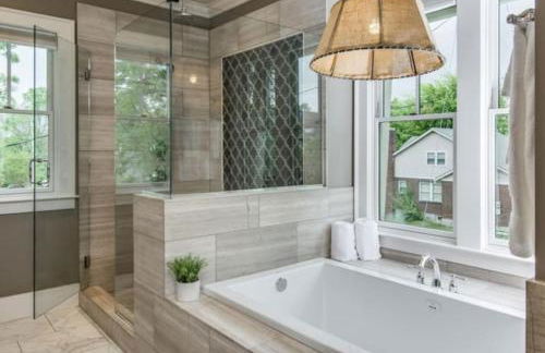 Minutes to Downtown Huge Outdoor Deck HOT TUB - Foto 35