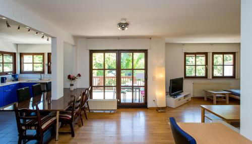 Ferienwohnung mit 123qm für 8 Personen mit sehr großem Garten, einfache Innen-Ausstattung - Foto 4