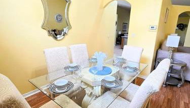 Joyful and Bright 4 Bedroom 3 Bathroom Pool Home - Foto 3