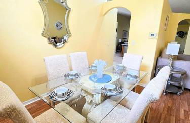 Joyful and Bright 4 Bedroom 3 Bathroom Pool Home - Foto 3