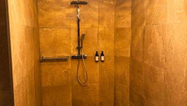 Time Out 3a - Foto 4, Shower