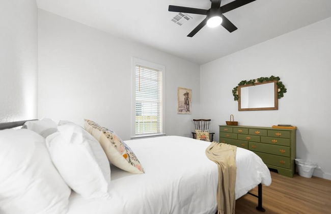 New Charming 2-bedroom Home Minutes to Downtown - Foto 17