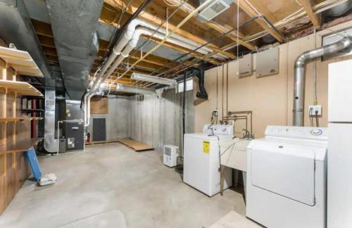 Spacious 6-Bed Luxury Home Near Notre Dame - Foto 48