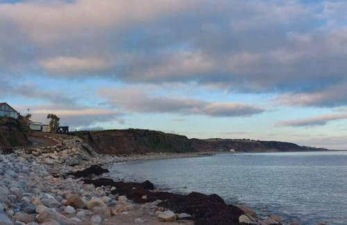 The Beach House - Photo 20