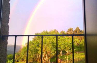 Encantadora Villa de Piedra con Jardín y Chimenea - Foto 10