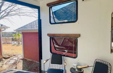 The Glamper Spacious 5th Wheel - Foto 7