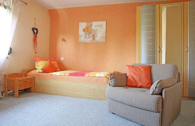 Apartment With Terrace and Pool in the Garden - Foto 2