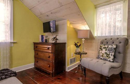 Elegant Farm Cottage Rental for a Countryside Getaway near Lancaster, Pennsylvania - Foto 13