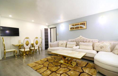 Queen Stay Apartments - Foto 16