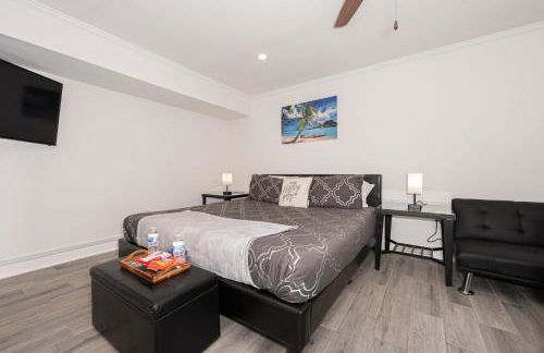 Kernersville King Beds Hot Tub Arcade Firepit - Photo 20