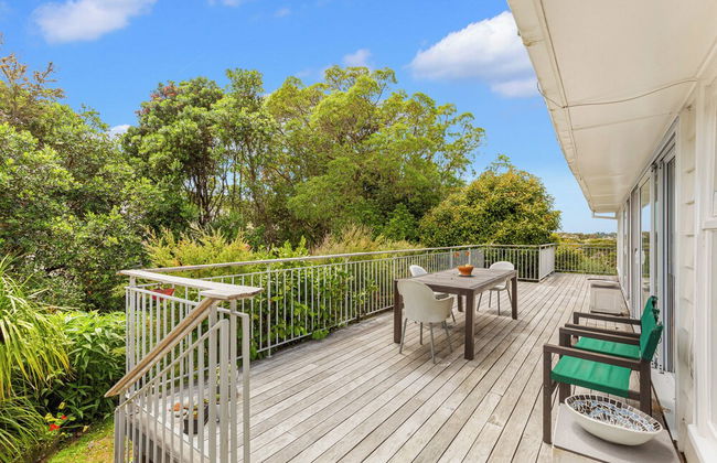 Spacious 3Br Mission Bay Home With Parking! - Photo 10