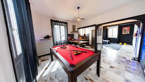 Le Salon Privé Cinéma, Billard & Jardin - Foto 2, Game Room