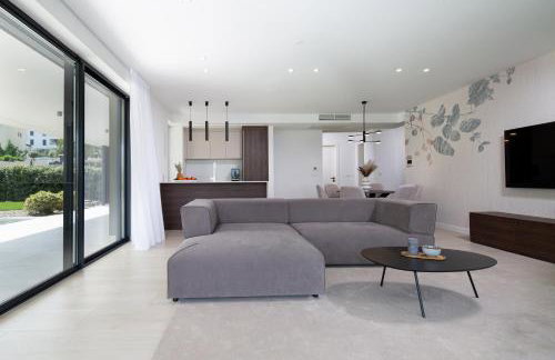 HADRIE LUXURY RESORT AND VILLAS Azimut - Photo 27