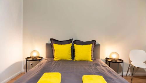 SPACIOUS Two BR plus AC plus SelfCheckIn - Foto 3