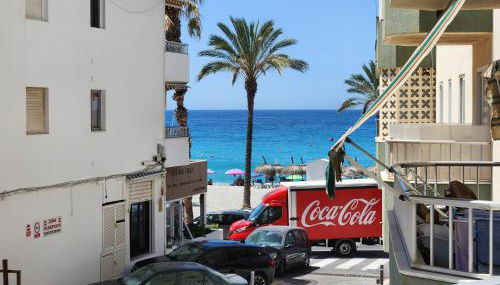 Seaview Terrace, Beachfront Bliss & Towncenter - Terraza con vistas al mar, a pie de playa y céntrico - Photo 4