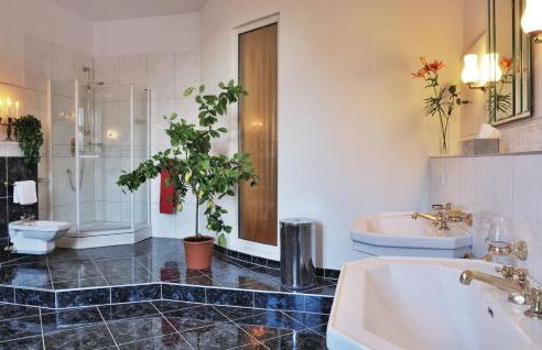 Schloss Tressow - Photo 16