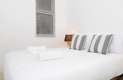 Stylish London Flat with Garden, Close to City - Foto 30