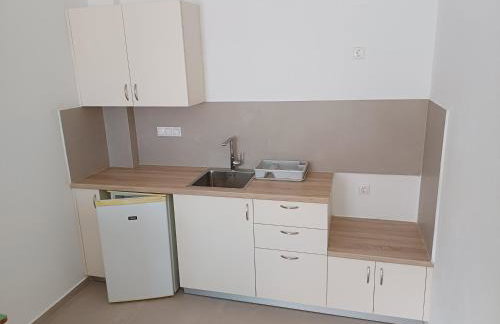 Mary Apartments - Photo 13