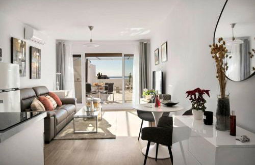 Moderno Duplex con vistas al mar en Estepona - LAS ABEJERAS 409 - Photo 4