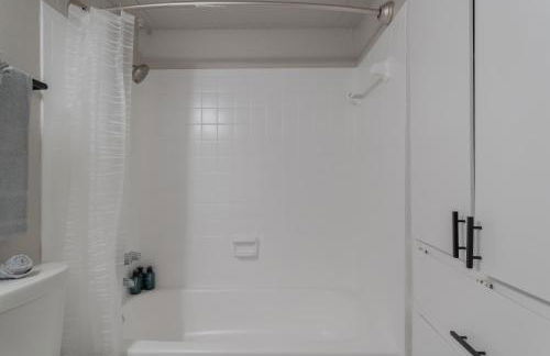 The Landry 257 Spacious and Cozy 1 Bedroom 1bth - Foto 18