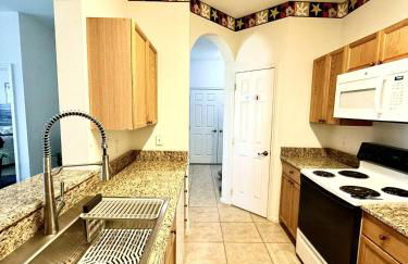 Amazing Resort 2 bed Condo Close to Disney - Foto 8