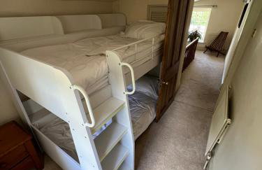 Richmond Hill Cottages, Exclusive 6 bedroom Farm House, Markington with heated pool - Photo 71