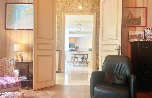 Bourgeois House - 16 personnes, Piscine, 6 chambres, 8 lits, 4 SDB, Centre-ville, CLIM - Foto 40