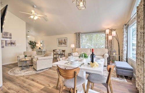 Waterfront Cottage with Private Beach and Deck! - Foto 7