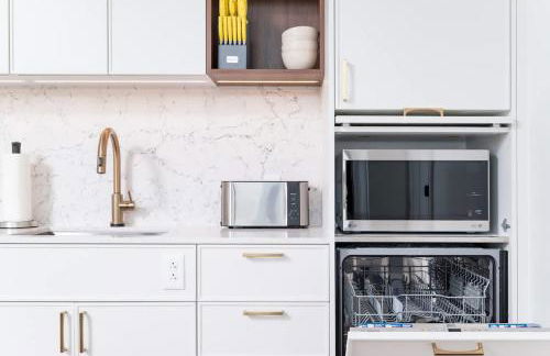 Back-Bay 2BR Condo w Roof top Gym Parking - Foto 13