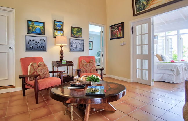 Dreamin Villa - 3 B R Beachfront w Staff - Photo 41