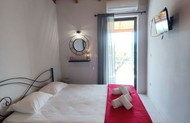 Sunny Summer Retreat - Perfect Location BBQ - Foto 12