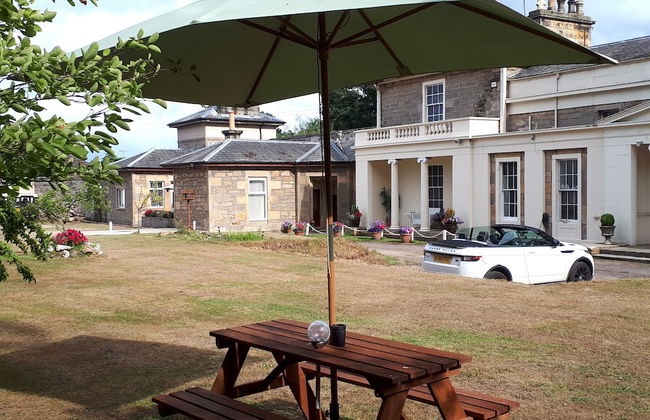 East Wing Apartment - Foto 34