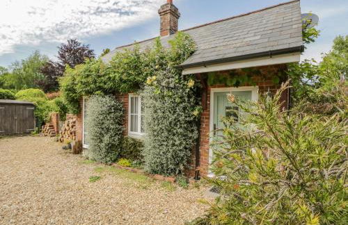 Parkfield Cottage - Photo 2