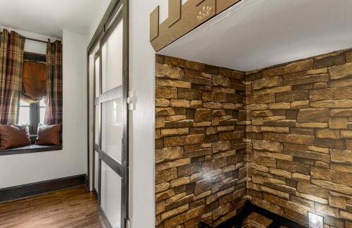 Castle Stay by Gathering Place Hot Tub & Fire Pit - Foto 68