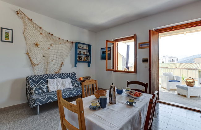 Restful Apartment in Cala Gonone with Balcony near Sea Beach - Photo 9