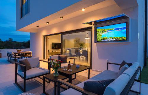 Villa Kurnatari - Photo 4