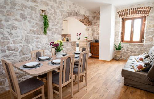 Didova kuća, Holiday home with Private pool near Rogoznica,Sleeps 9 - Foto 60