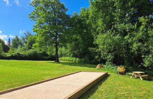 "Le petit bonheur" Gîte van 4 tot 12 personen met privé vijver van 2Ha - Foto 5