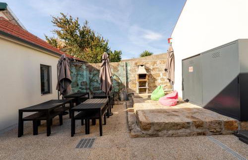 Authentic Studio with Terrace by HostWise - Foto 27