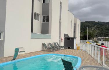 Apartamento novo em Matinhos 2 piscinas - Foto 20