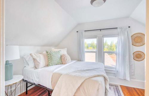 Stay Portland - Cute & Charming Portland Home 91 WalkScore - Photo 14