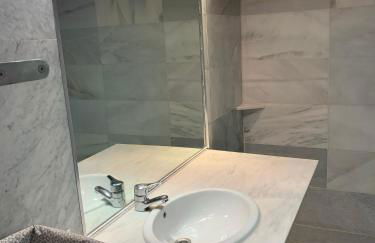 Pisos con piscina de temporada corta estancia - Foto 29