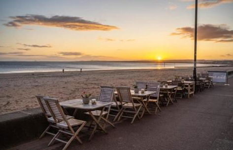 Edinburgh TWO BEDROOM apartment with free side street parking 24 hours - Foto 21