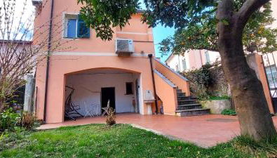 Appartamento Luigia Finalborgo bike room tour ebike trekking - Foto 2