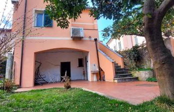 Appartamento Luigia Finalborgo bike room tour ebike trekking - Foto 2