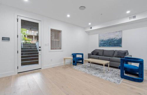 Charming Oasis in DC near Metro with Fenced Backyard Free Parking and WIFI Capitol View1 - Foto 21